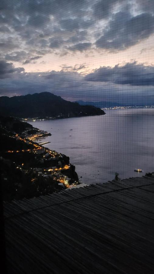 La Casetta Nel Bosco, Amalfi Zewnętrze zdjęcie