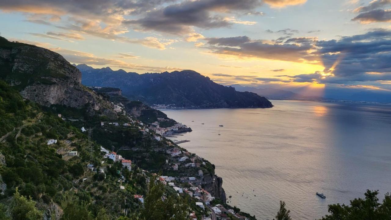 La Casetta Nel Bosco, Amalfi Zewnętrze zdjęcie